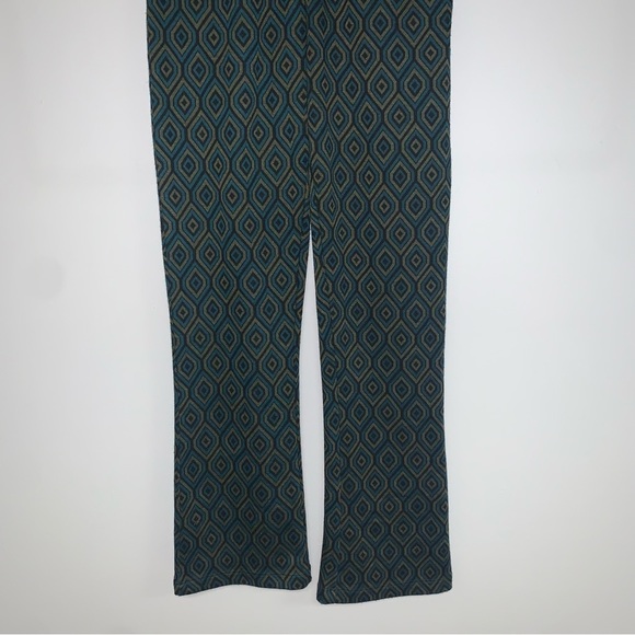 Free People Flare Pants Size 0 US Teal 70’s Inspired Retro  Pattern High Waisted - Picture 4 of 10